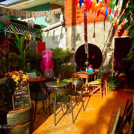 Paapu House Bed & Breakfast Chiang Mai Bagian luar foto