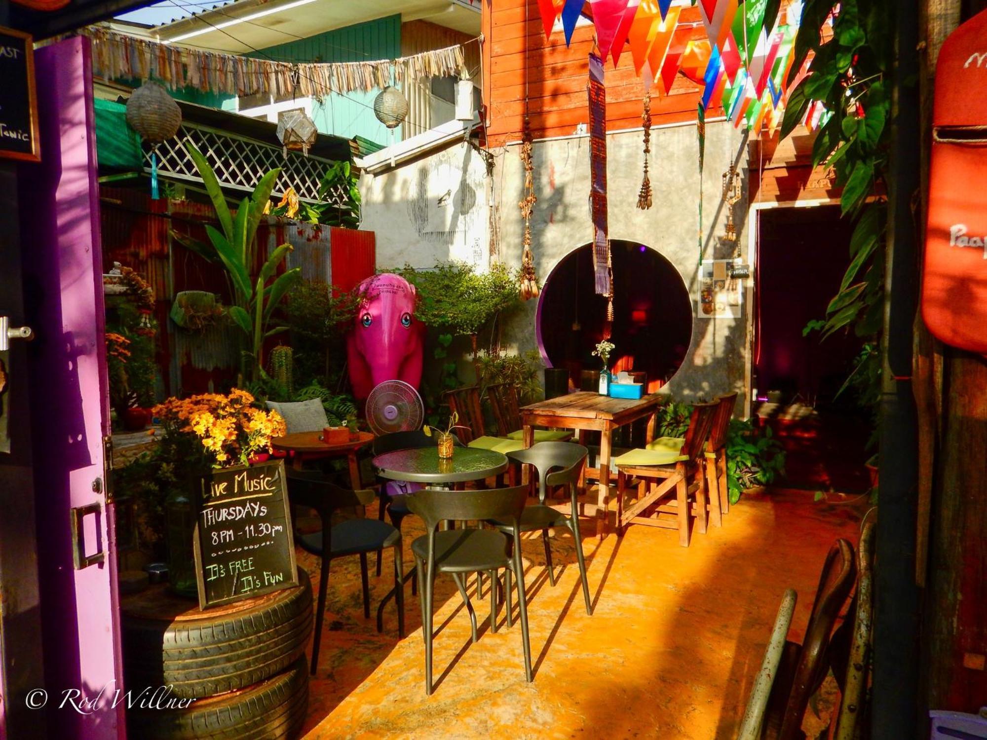Paapu House Bed & Breakfast Chiang Mai Bagian luar foto