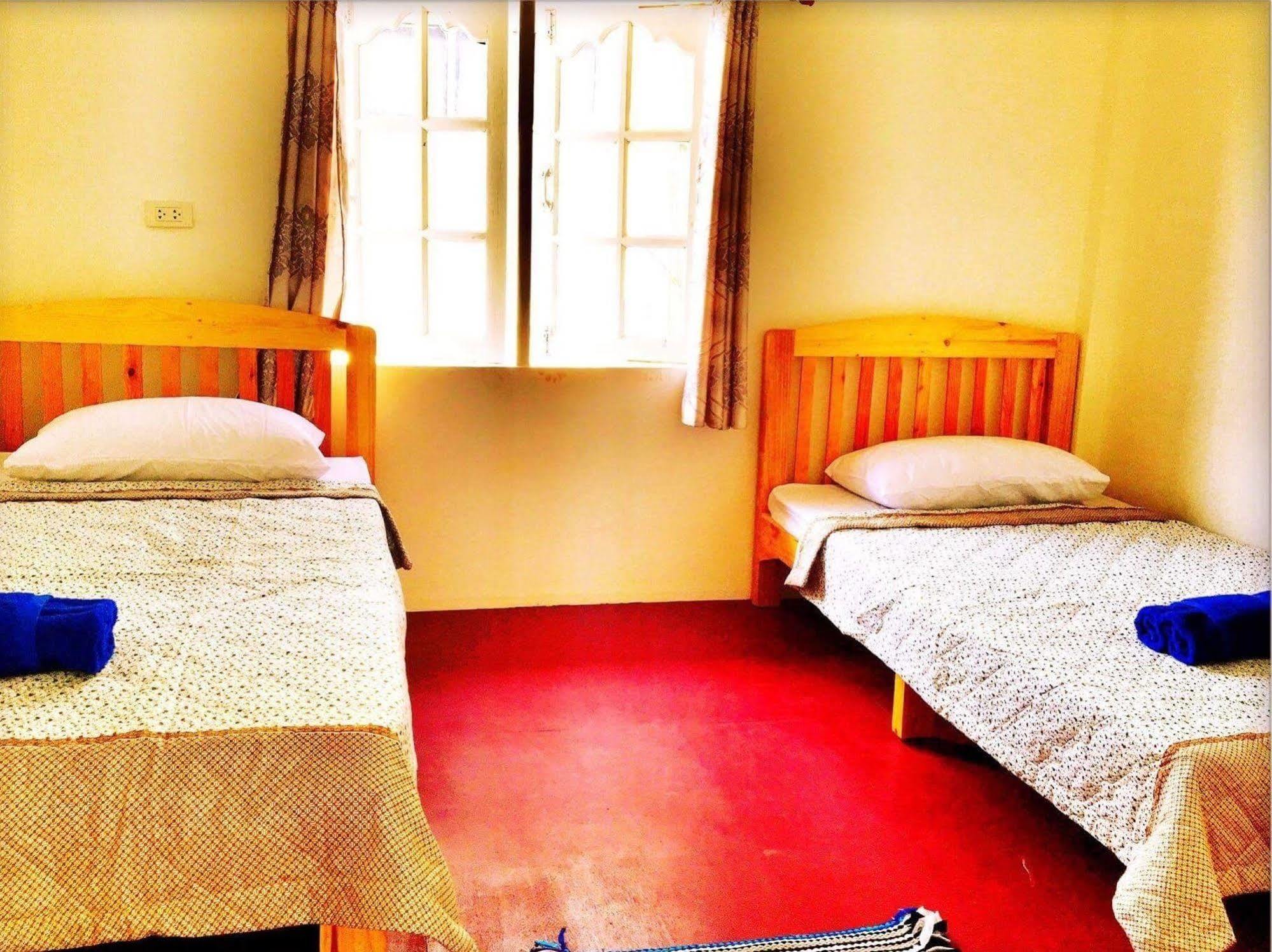 Paapu House Bed & Breakfast Chiang Mai Bagian luar foto