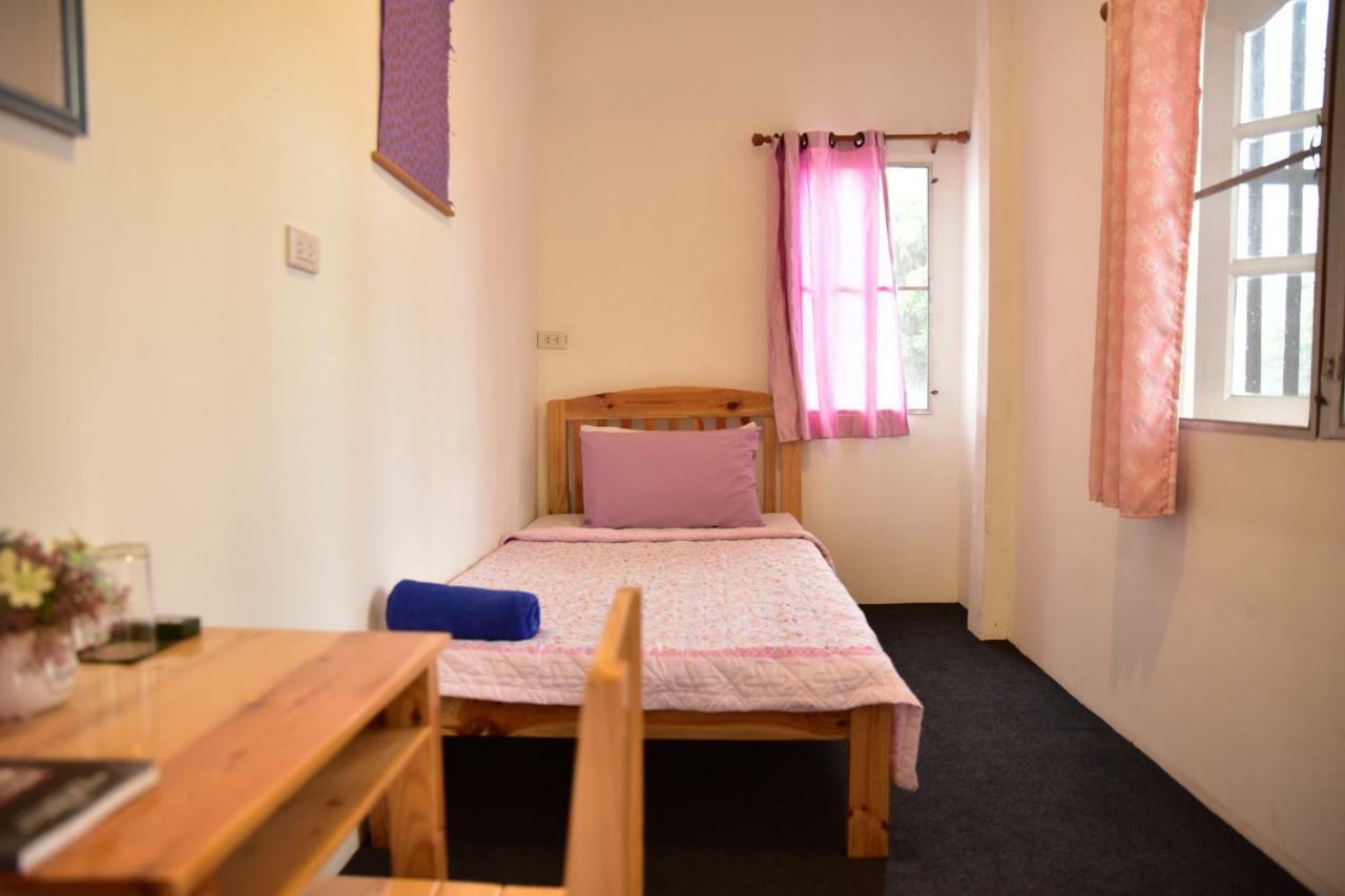 Paapu House Bed & Breakfast Chiang Mai Bagian luar foto